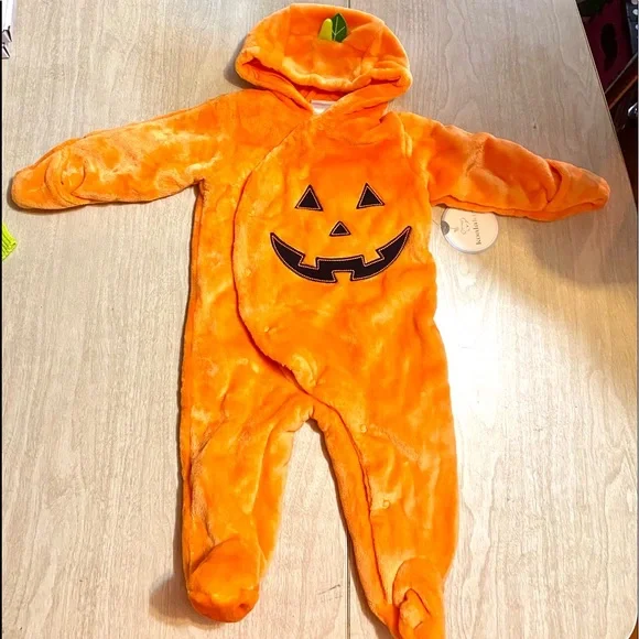 6-9m Warm Footed Halloween Pumpkin NWT - Picture 1 of 3